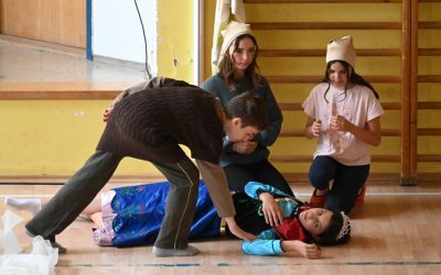Nastop učencev dramskega krožka – Ledeno kraljestvo